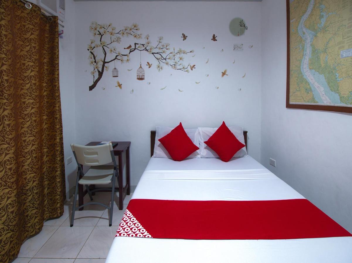 Oyo 771 Darius' Residences Moalboal Exterior foto